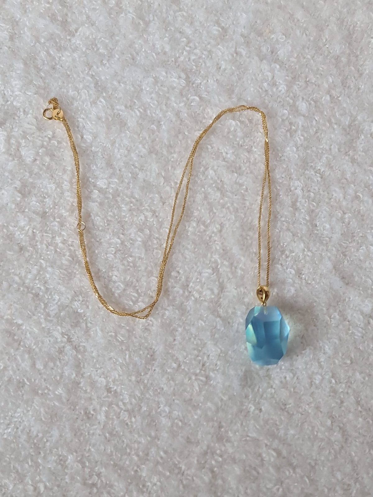 18k gold necklace with natural aquamarine pendant-certified