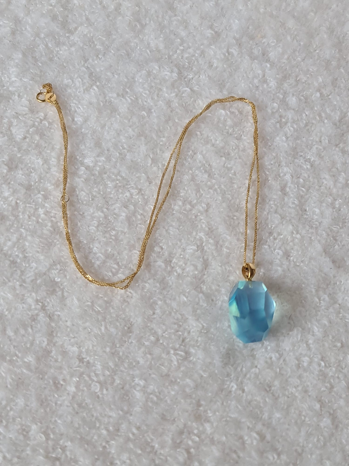 18k gold necklace with natural aquamarine pendant-certified