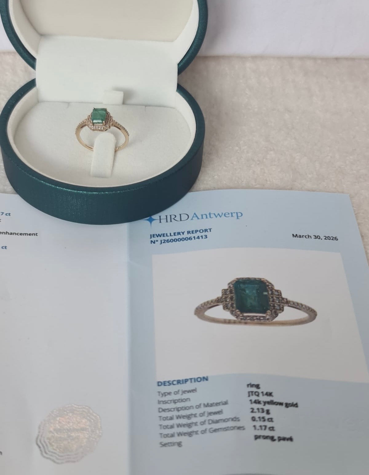 Special gold ring with emerald and diamonds-certified