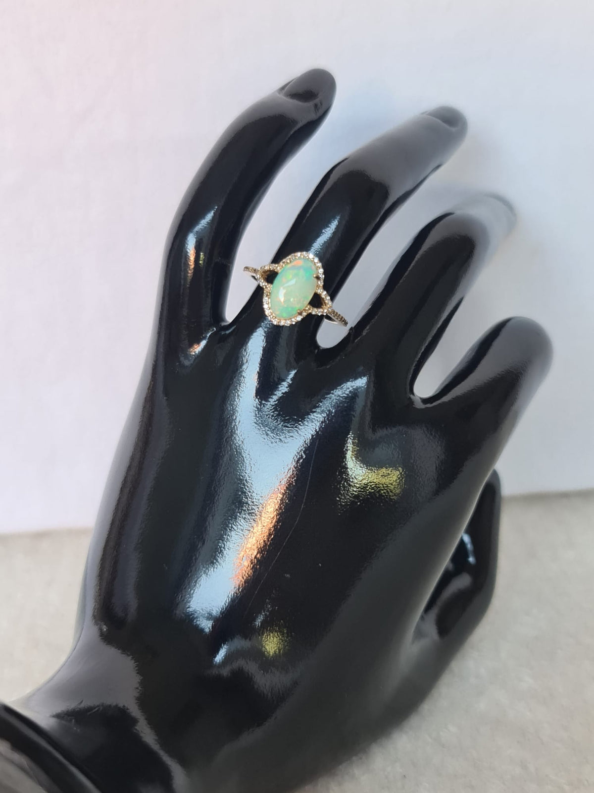 1.39 Ct Oval Cabochon Cut Natural Opal 14K Gold Ring-certified