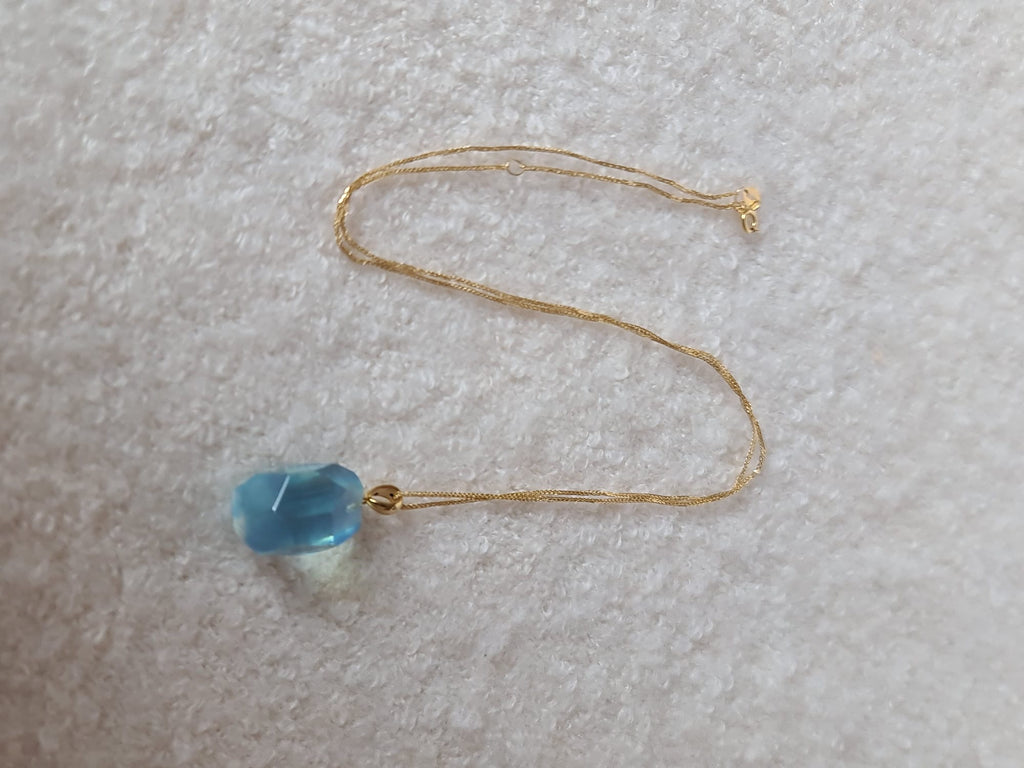18k gold necklace with natural aquamarine pendant-certified