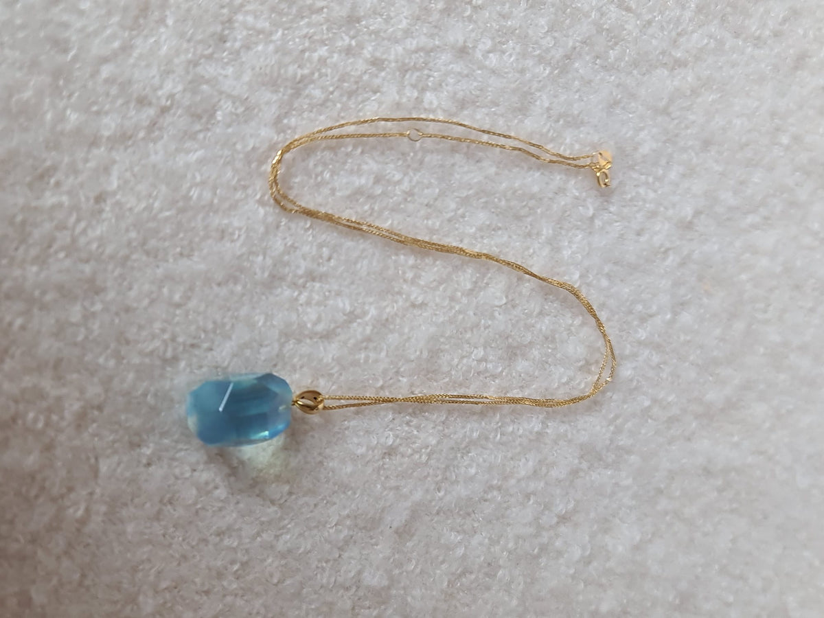 18k gold necklace with natural aquamarine pendant-certified