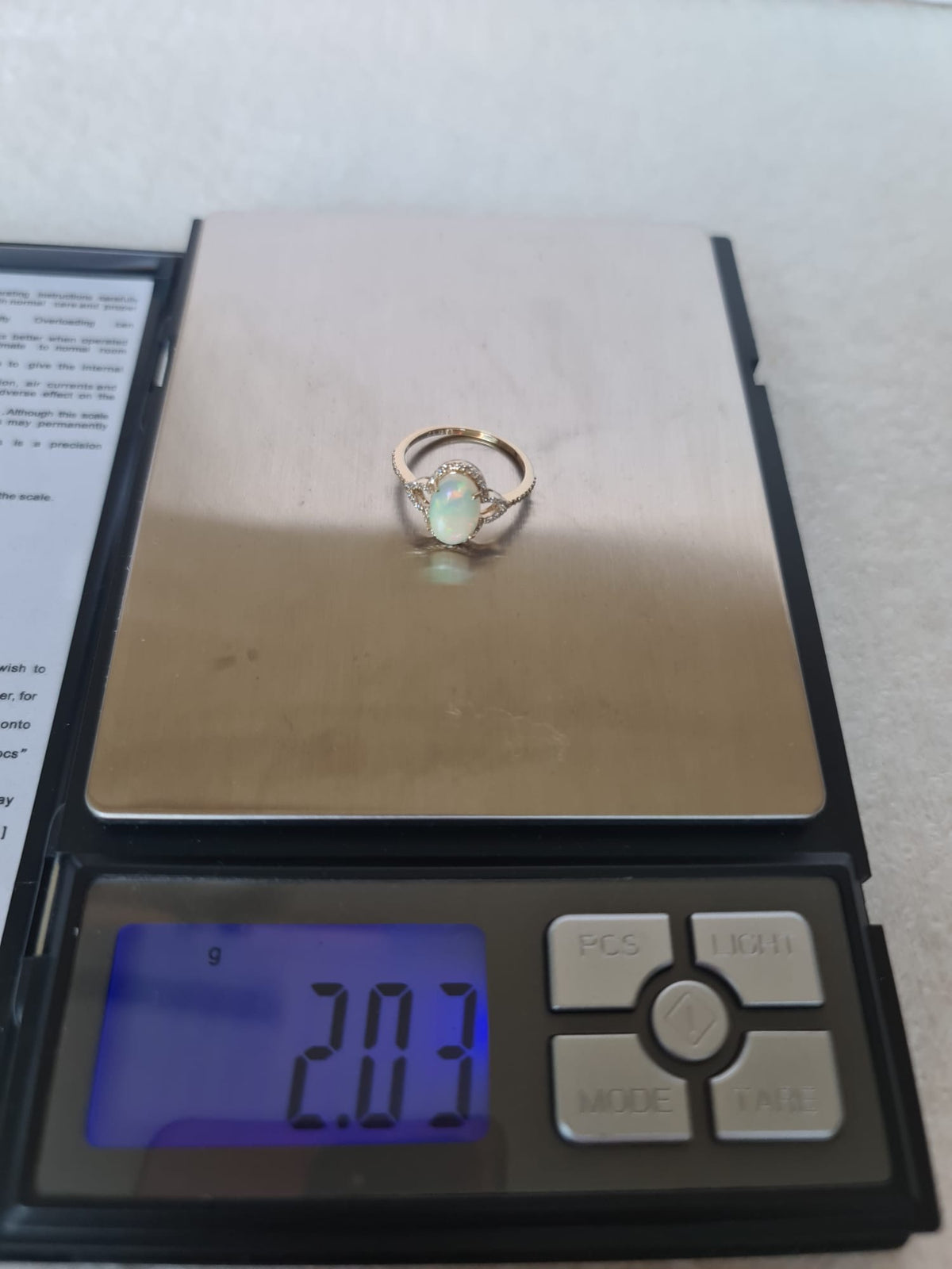 1.39 Ct Oval Cabochon Cut Natural Opal 14K Gold Ring-certified