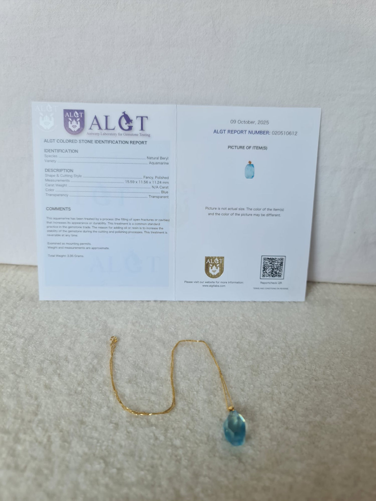 18k gold necklace with natural aquamarine pendant-certified