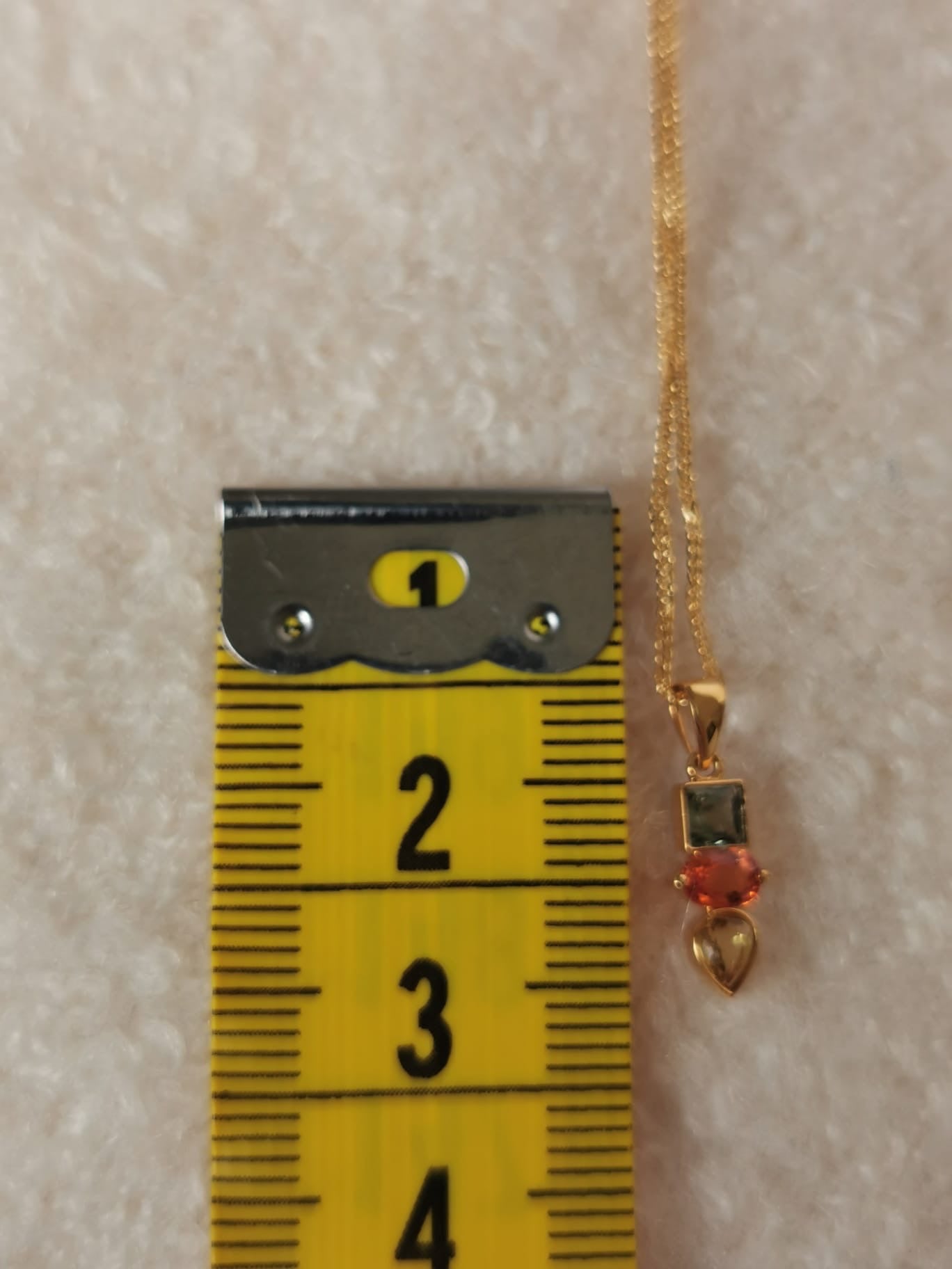 18k gold necklace with sapphire pendant, certificated