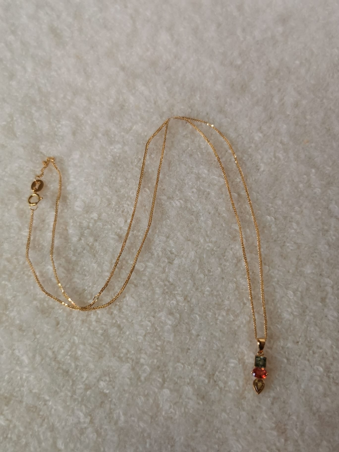 18k gold necklace with sapphire pendant, certificated