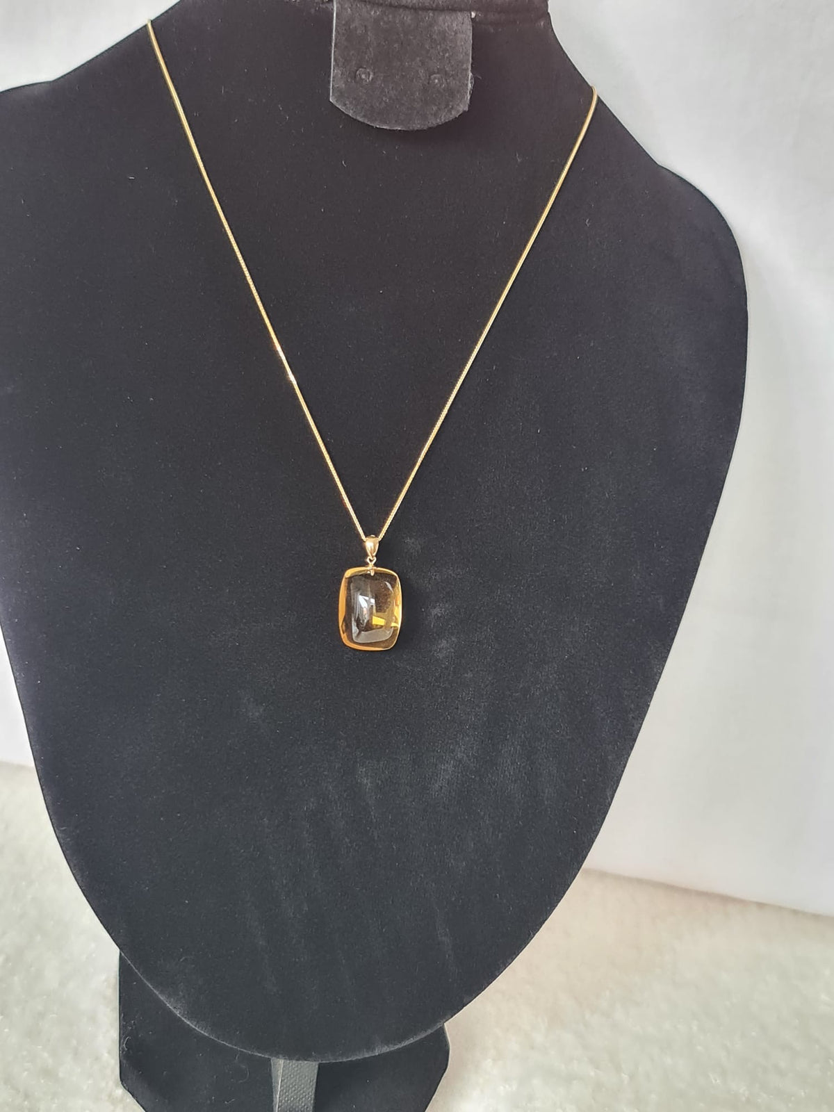 18k gold necklace with natural Citrine-certified