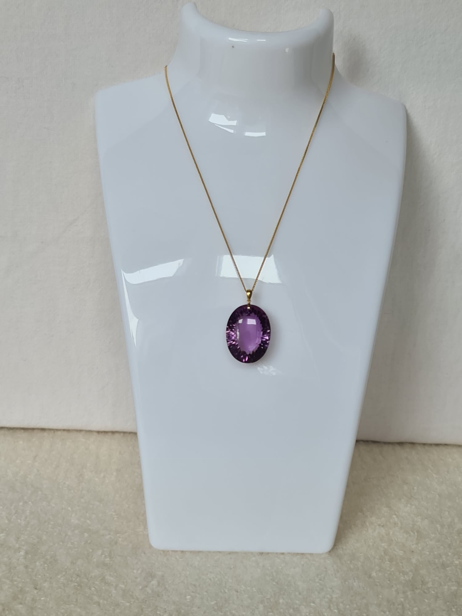 18k gold necklace with natural amethyst pendant