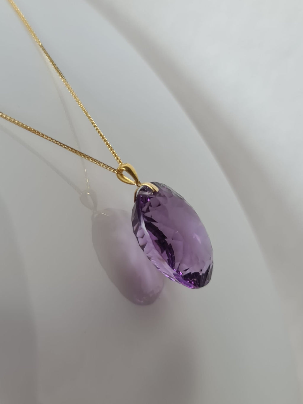 18k gold necklace with natural amethyst pendant